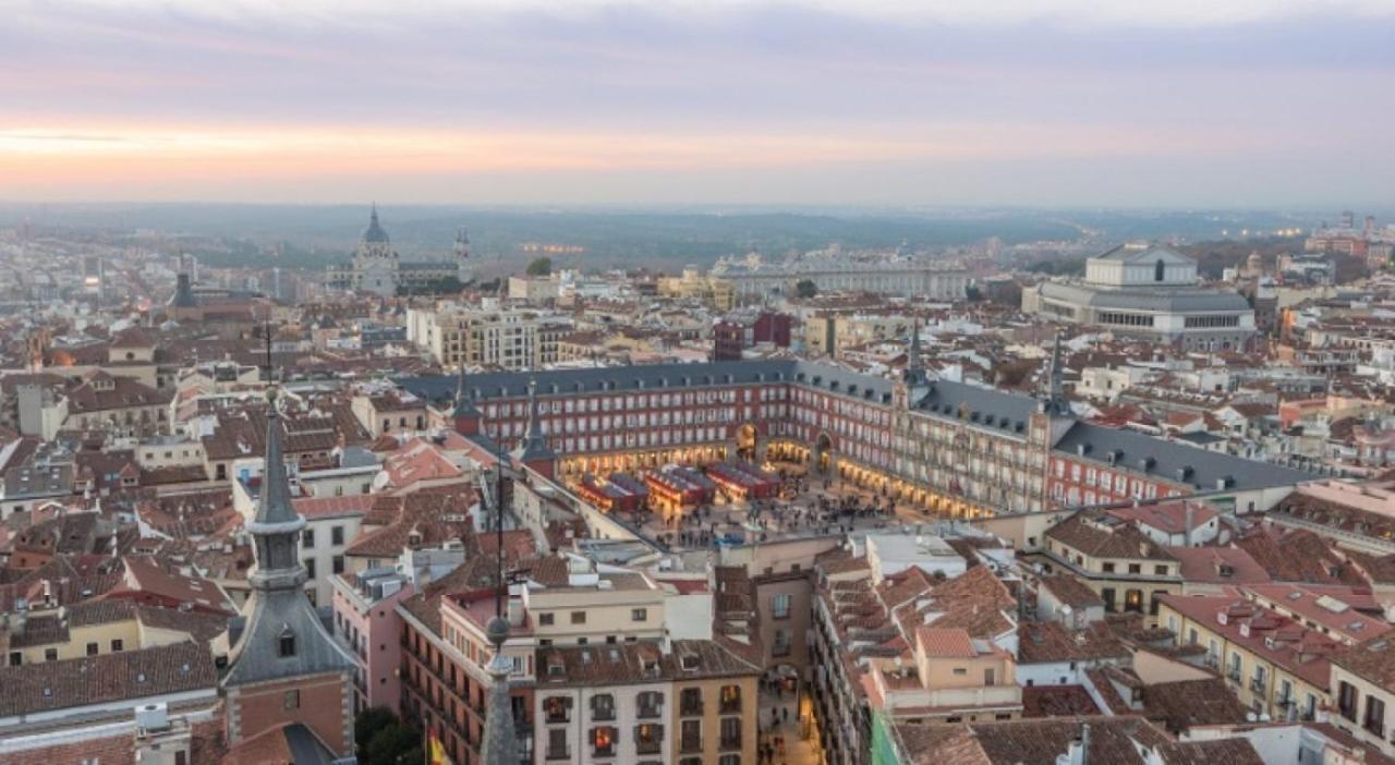 Apartamento Plaza Mayor Attic En Madrid Kültér fotó